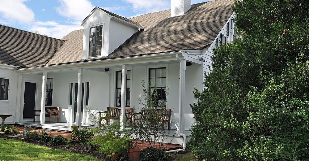 The_Linden_House The Englewood Review of Books